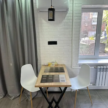 Apartcenter Vip Апартаменты В Центре Города Kryvyi Rih Exterior photo